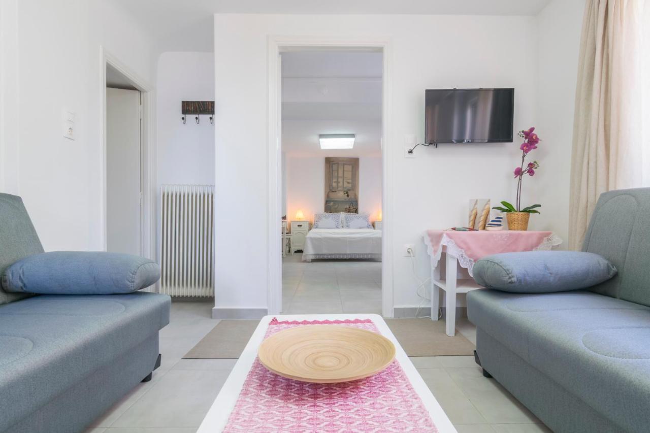 Kourita Garden Apartment With Sea View Near To The Port Of Milos Adamantas  Exteriör bild