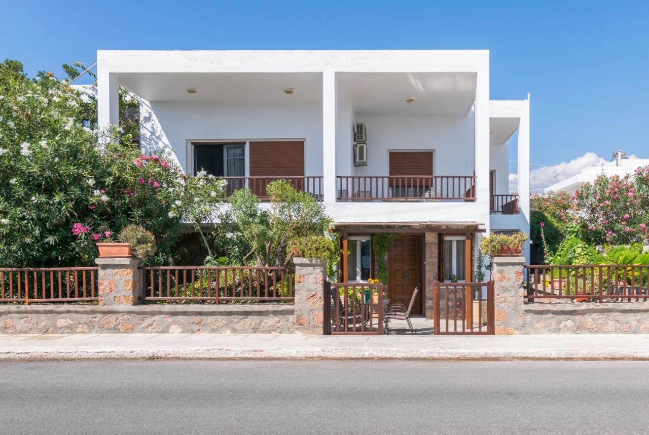 Kourita Garden Apartment With Sea View Near To The Port Of Milos Adamantas  Exteriör bild
