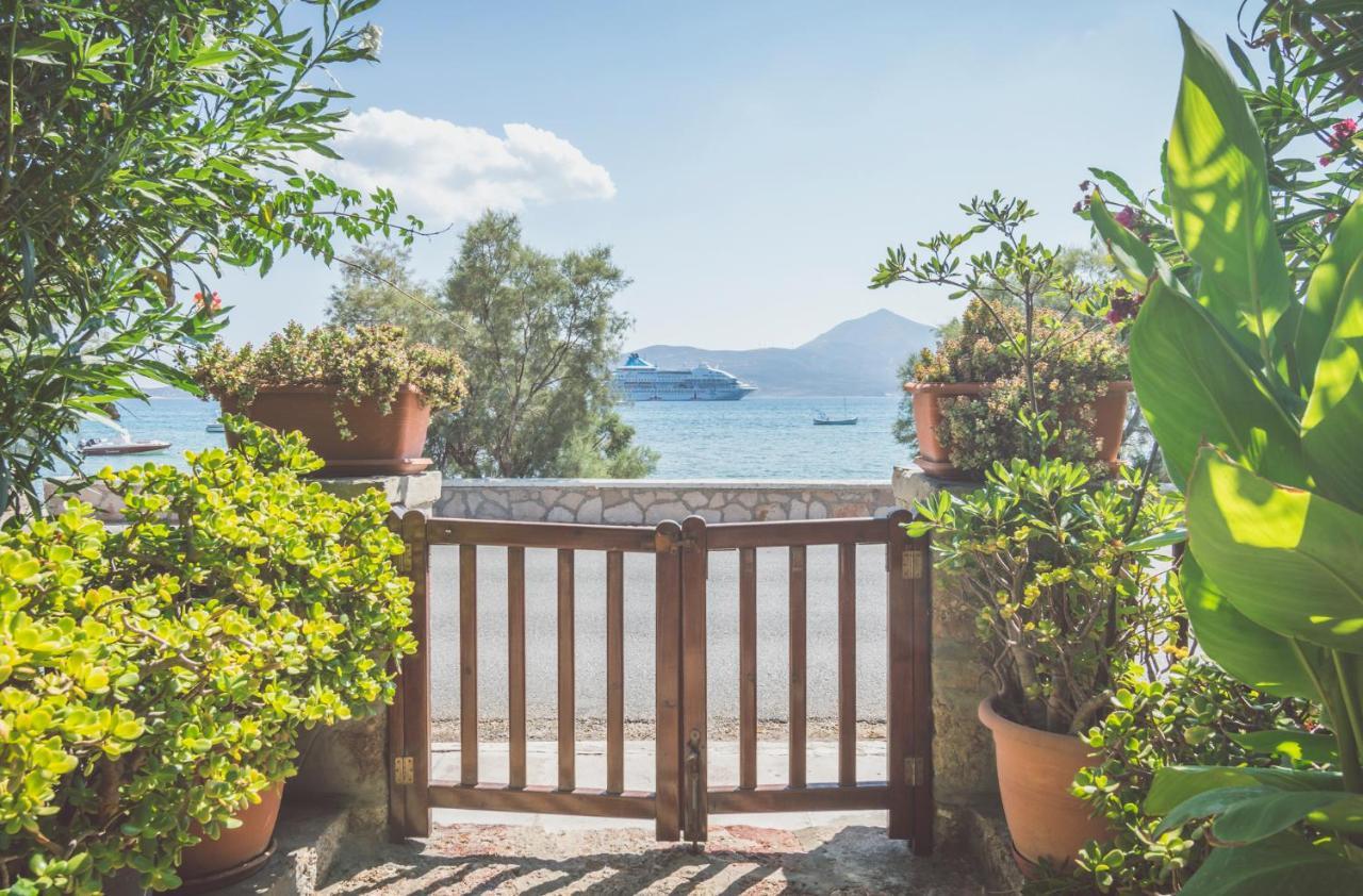 Kourita Garden Apartment With Sea View Near To The Port Of Milos Adamantas  Exteriör bild